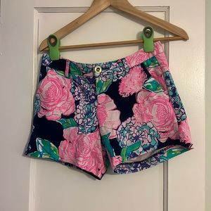 Lilly Pulitzer Hey Hey Bouquet Stretch Knit Callahan 5” Short 0
